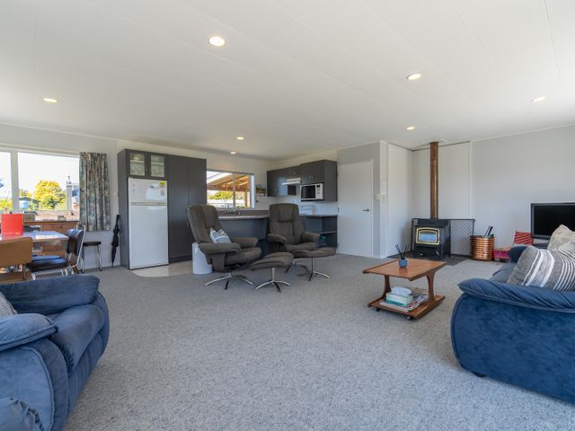 Kepler Retreat - Te Anau Holiday Home - 1032249 - photo 3