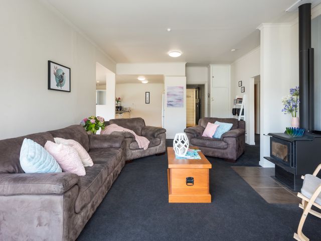 Tirohanga Wai - Waikawa Holiday Home - 1032501 - photo 5