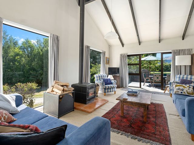 Southern Serenity - Wanaka Holiday Home - 1032611 - photo 3