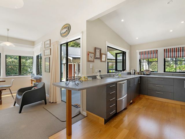 Lavender Country Cottage - Arrowtown Holiday Home - 1032655 - photo 5