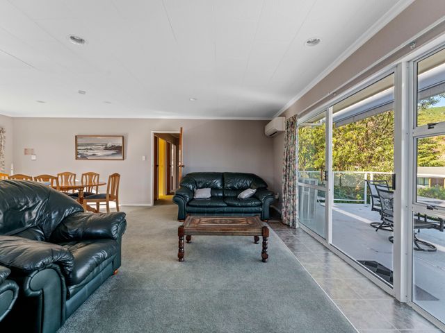 Kinloch Family Retreat - Kinloch Holiday Home - 1032662 - photo 5