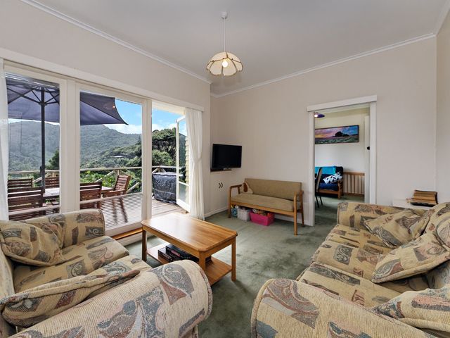 Surfer's Sunshine Cottage - Piha Holiday Home - 1032695 - photo 5