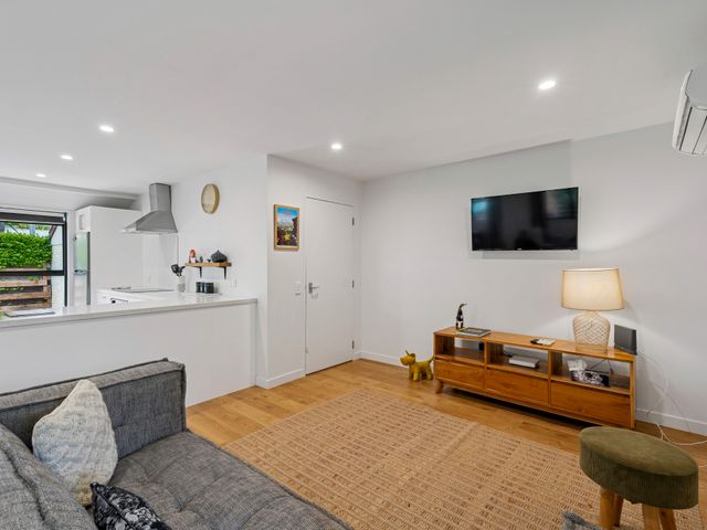 Rees on Reid - Arrowtown Holiday Home - 1032698 - photo 5