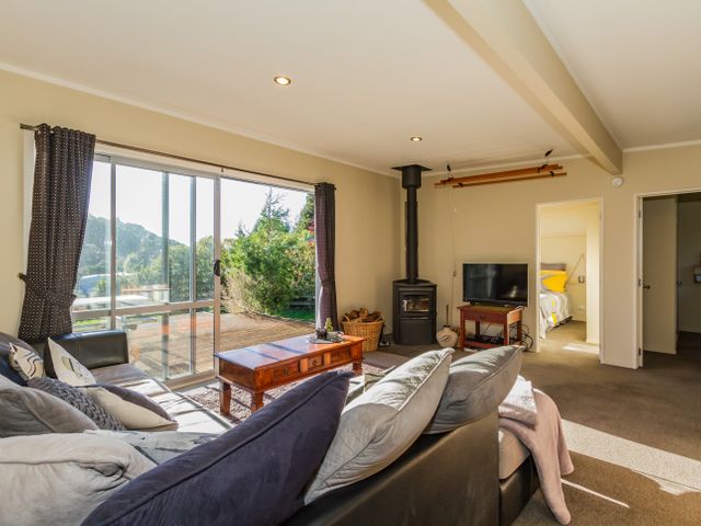 Pikorua - Raurimu Holiday Home - 1032715 - photo 2