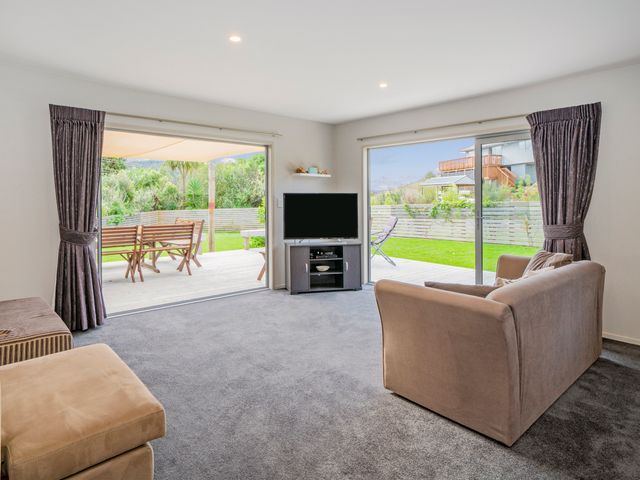 The Blue Rendevous - Whangamata Holiday Home - 1032787 - photo 3