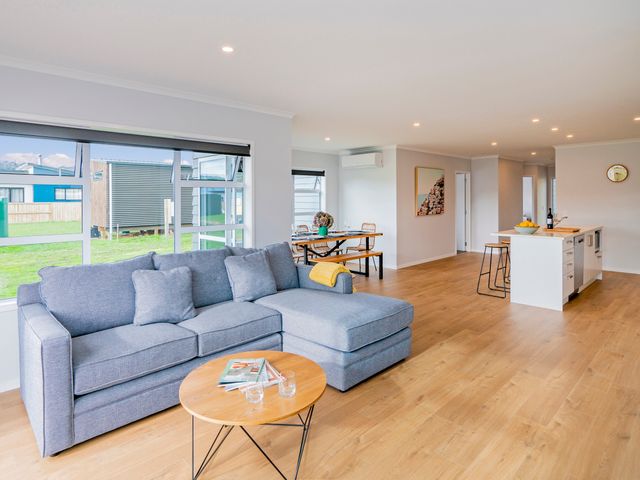 Seascape - Cooks Beach Holiday Home - 1032840 - photo 3
