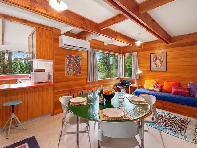 Parehopu Lake House - Taupo Holiday Home - 1032872 - photo 5