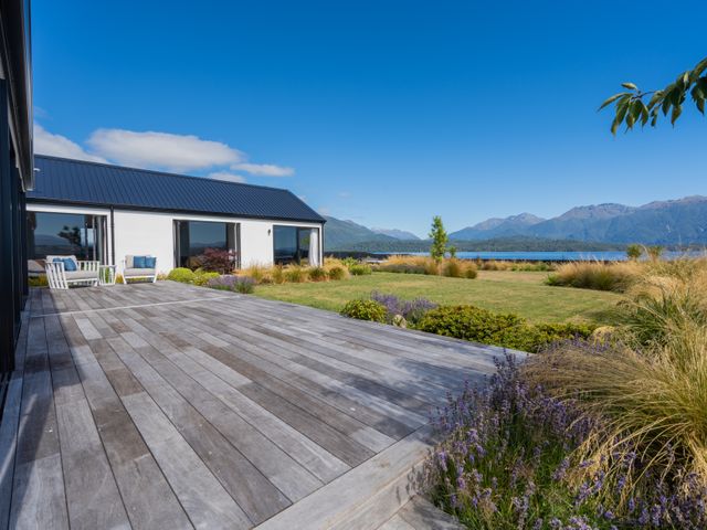 Lake House - Te Anau Holiday Home - 1032882 - photo 3