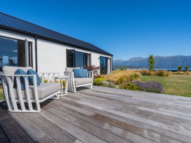 Lake House - Te Anau Holiday Home - 1032882 - photo 2