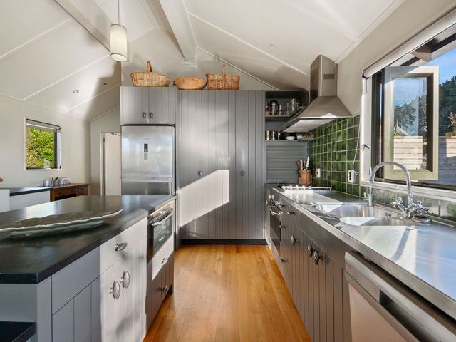 Puketapu - Kuratau Holiday Home - 1032927 - photo 3