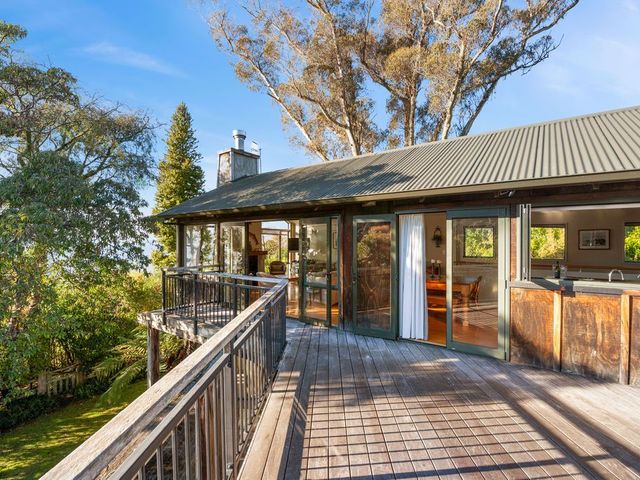 Puketapu - Kuratau Holiday Home - 1032927 - photo 5