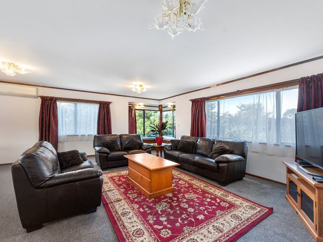 Courtside Quarters - Waihi Beach Holiday Home - 1032983 - photo 4