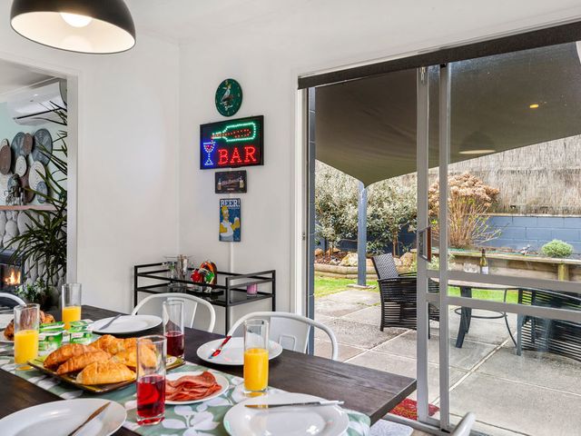 True Blue - Taupo Holiday Home - 1032999 - photo 4