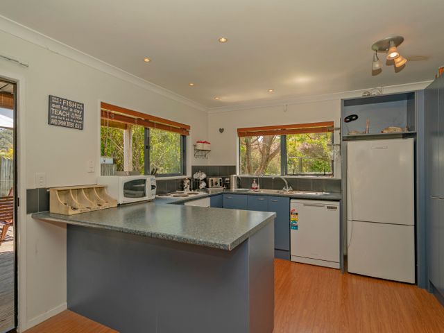 Sundaze - Hahei Holiday Home - 1033041 - photo 4