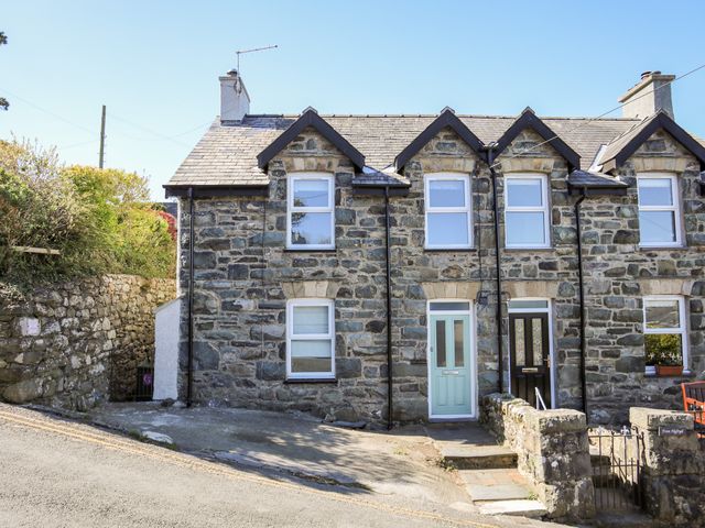 Harlech Holiday Cottages | Snowdonia | Menai Holidays