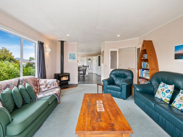 The White House - Taupo Holiday Home - 1037729 - photo 4