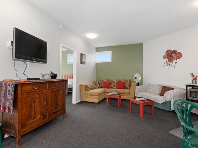 Restaway - Mangawhai Holiday Home - 1043445 - photo 2