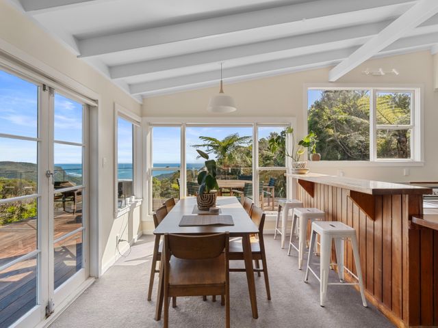 Piha - City Escape, Piha Holiday Home - 1043614 - photo 4