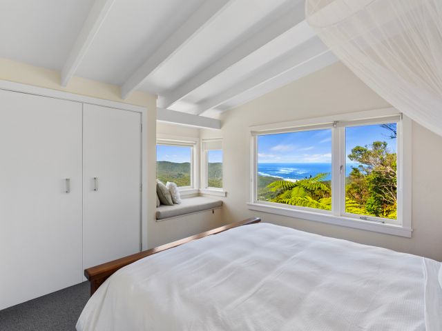 Piha - City Escape, Piha Holiday Home - 1043614 - photo 3