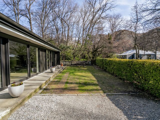 Merioneth Retreat - Arrowtown Holiday Home - 1043773 - photo 2