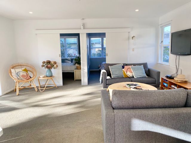 Magnolia Cottage - Kuaotunu Holiday Home - 1044195 - photo 2