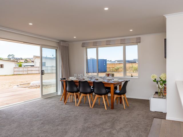 Bach near the Beach - Mangawhai Heads Holiday Home - 1045568 - photo 4