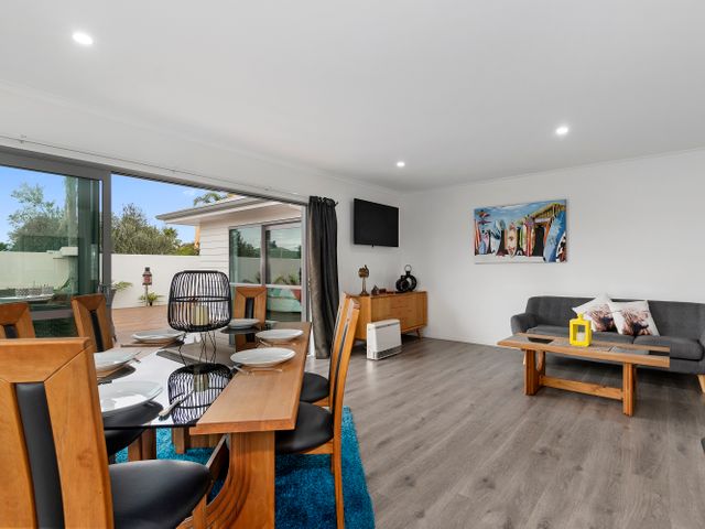 Kihi Retreat - Ruakaka Holiday Home - 1048481 - photo 2