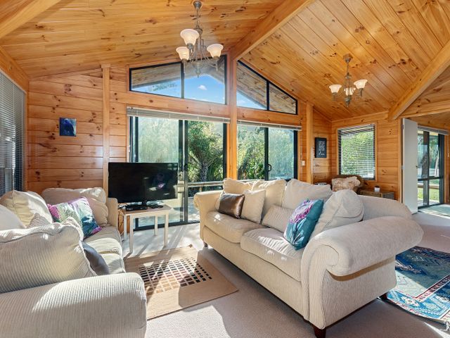 Pearl Retreat - Mangawhai Heads Holiday Home - 1050867 - photo 2