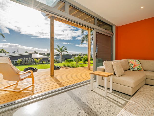 A Slice of Summer - Whangapoua Holiday Home - 1052472 - photo 3