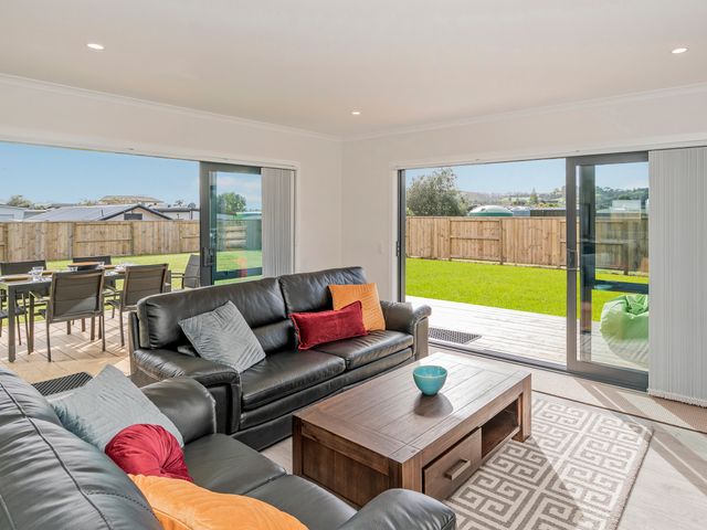 Seabliss - Cooks Beach Holiday Home - 1052570 - photo 2