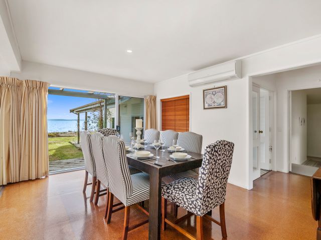 Waitahanui Lakefront Escape - Waitahanui Home - 1053199 - photo 4