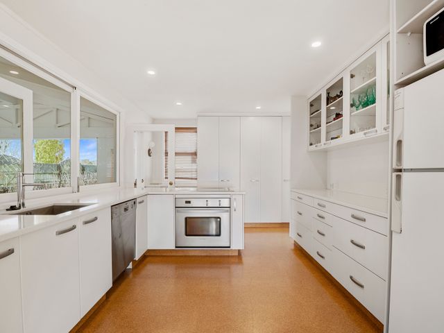 Waitahanui Lakefront Escape - Waitahanui Home - 1053199 - photo 5