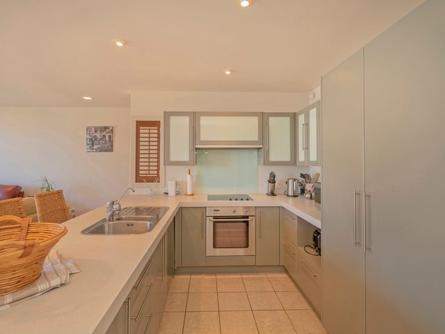 Tairua Waterfront Retreat - Tairua Apartment - 1053829 - photo 4