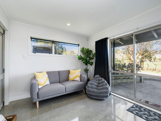 The Bunkhouse - The Lodge Te Horo - 1055999 - photo 3