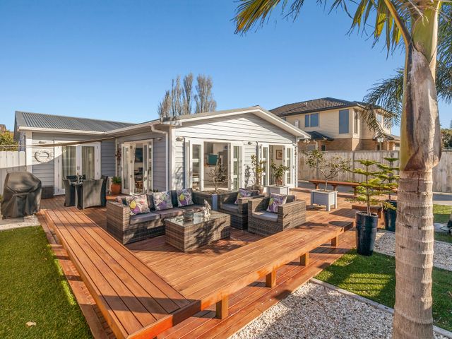 The Palm Retreat - Orewa Holiday Home - 1056001 - photo 1