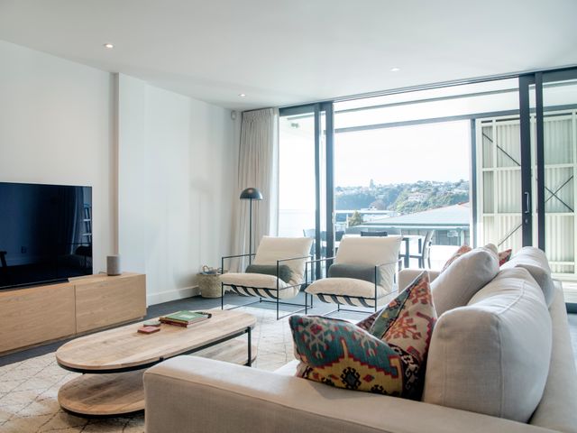 Loft at Shed 5 - Ahuriri Holiday Apartment - 1057146 - photo 2