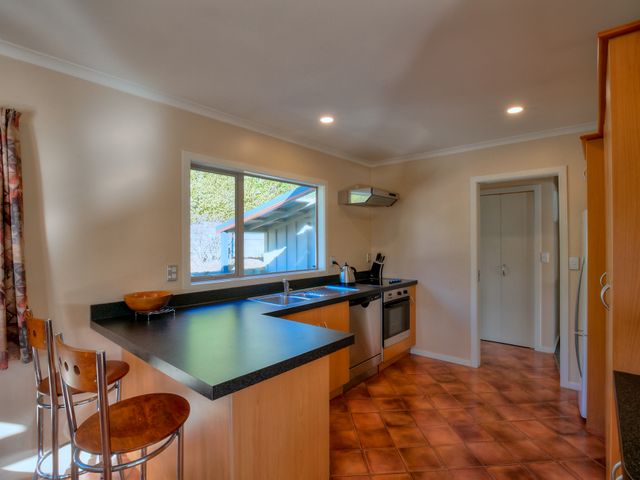 Lake Hawea Hideaway - Lake Hawea Holiday Home - 1058760 - photo 5