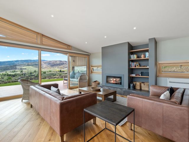Vino and Views  - Bannockburn Holiday Home - 1059129 - photo 3