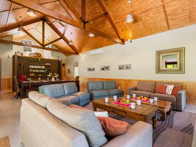 The Red Barn - Lake Okareka Holiday Home - 1059508 - photo 3