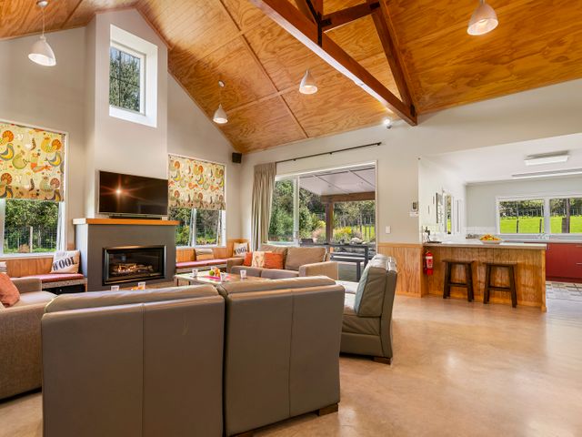 The Red Barn - Lake Okareka Holiday Home - 1059508 - photo 5