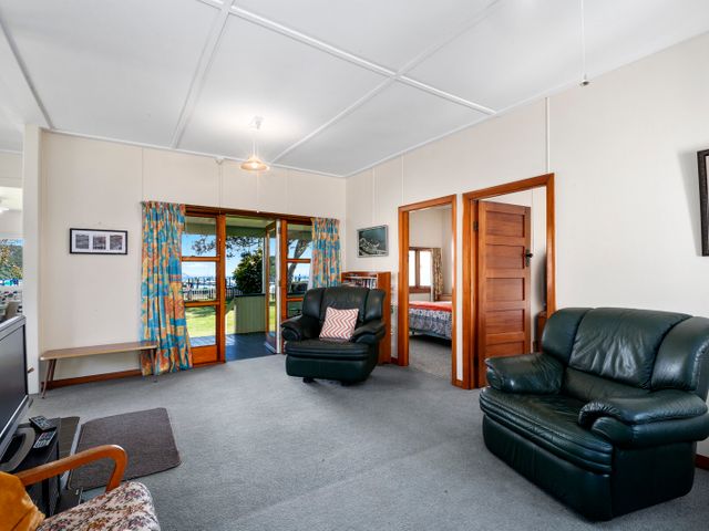 Marina Views - Motuoapa Bach - 1061063 - photo 4