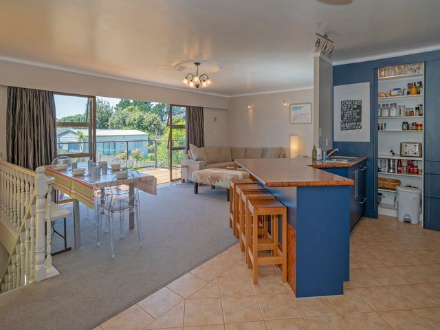 Bach on Boulevard - Pauanui Holiday Home - 1061305 - photo 3