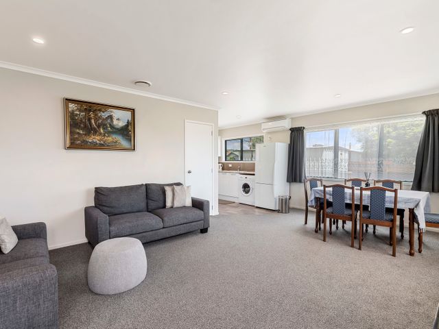 Sunrise Getaway - Rotorua Holiday Home - 1062278 - photo 2