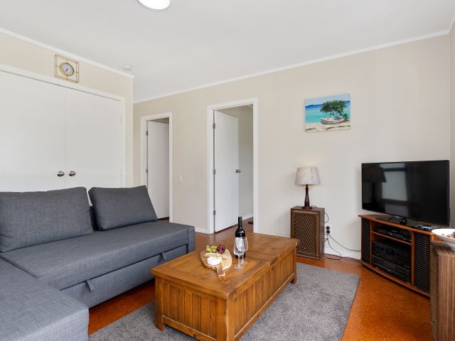 Pipi Cabin - Mangawhai Village Bach - 1062283 - photo 3