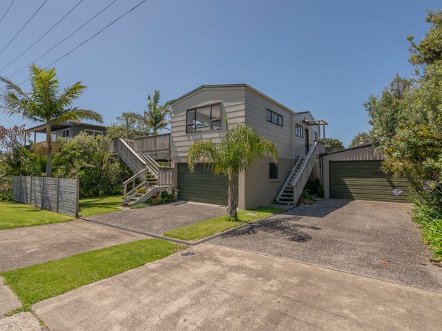 Surf Stay - Whitianga Holiday Home - 1062328 - photo 1