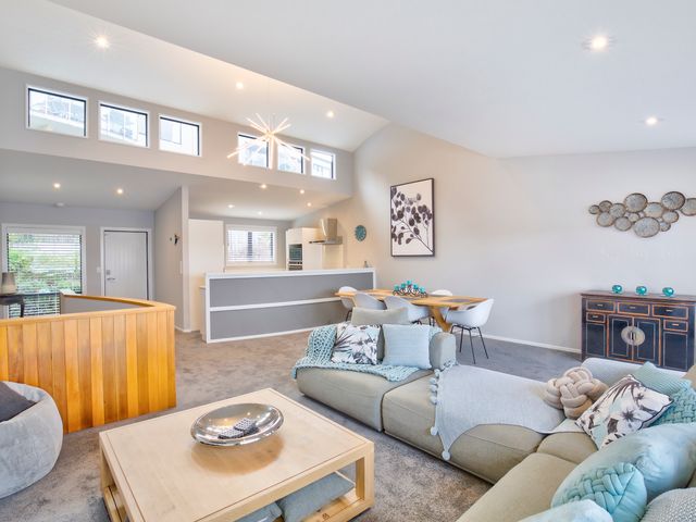 Central Water Views - Queentown Holiday Townhouse - 1062610 - photo 3