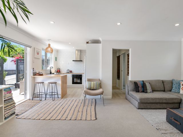 Magic at The Mount - Mt Maunganui Downstairs Unit - 1062682 - photo 2