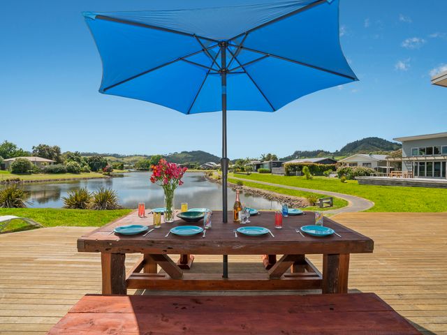 Lake on Scott - Cooks Beach Holiday Home - 1062918 - photo 5