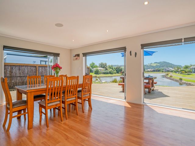 Lake on Scott - Cooks Beach Holiday Home - 1062918 - photo 3