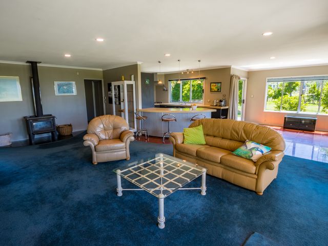 La Casa Al Mare - Golden Bay Beach House - 1062979 - photo 3